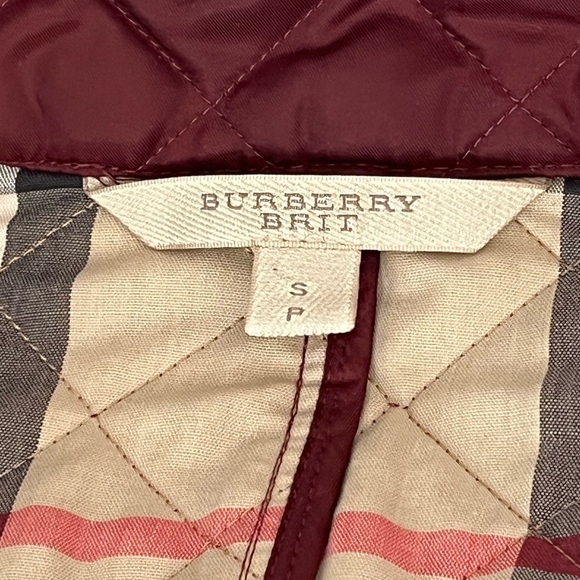 Burberry Quilted Jacket - Picture 9 of 11